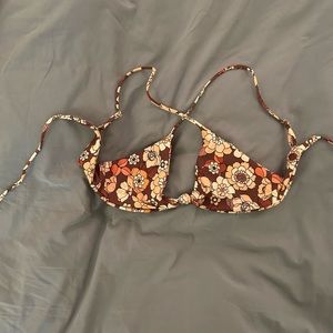 SKATIE Byron Bikini Top